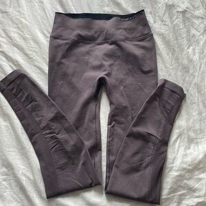 Lilac lululemon leggings size 4